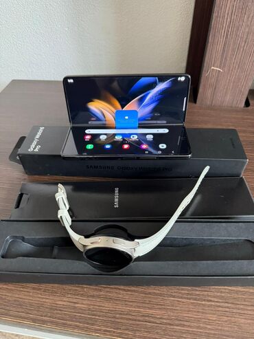 процессор для ноутбука core i3: Samsung Galaxy Z Fold 4, Б/у, 256 ГБ, цвет - Черный, 1 SIM, eSIM