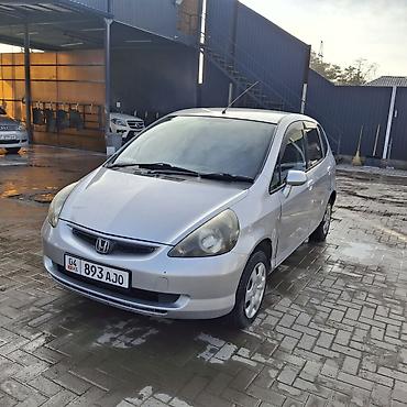 Honda: Honda Fit: 2002 г., 1.3 л, Автомат, Бензин, Хэтчбэк — 2