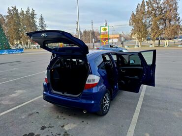 Honda: Honda Fit: 2010 г., 1.5 л, Автомат, Бензин, Хэтчбэк — 8