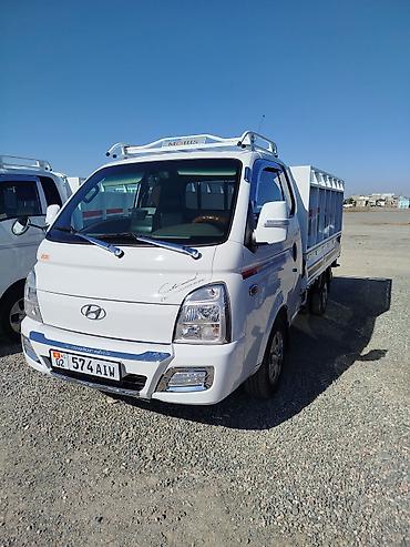 ford cargo: Hyundai Porter II — компактный городской грузовик с двухрядной кабиной — 2