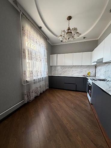 Долгосрочная аренда домов: 340 м², 7 комнат — 8