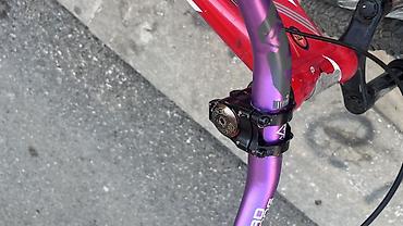 gurcustan velosiped bazari: Problemi yoxdu əla vəziyətdədi orjinal shimano top var üstündə — 5