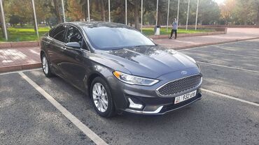 спринтер низкий средний: Ford Fusion: 2018 г., 2 л, Вариатор, Гибрид, Седан