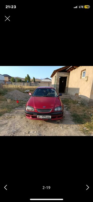 жип тайота: Toyota Avensis: 1998 г., 1.6 л, Механика, Бензин, Седан