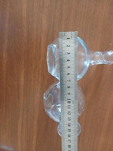 Qab-qacaq və mətbəx ləvazimatları: Qrafinlər,işlənməyib,0.5 l. tutur,biri 10manat,ikisini götürəndə — 2