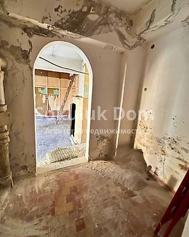 район азия мол: 2 комнаты, 56 м², 104 серия, 1 этаж, ПСО (под самоотделку) — 3