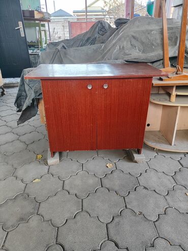 Тумбы и подставки для обуви: Для кухни, под ТВ, под комп, для книг, для обуви. в отличном — 4