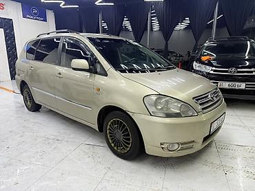 toyota kamry: Toyota Avensis Verso: 2003 г., 2 л, Механика, Дизель, Минивэн — 5