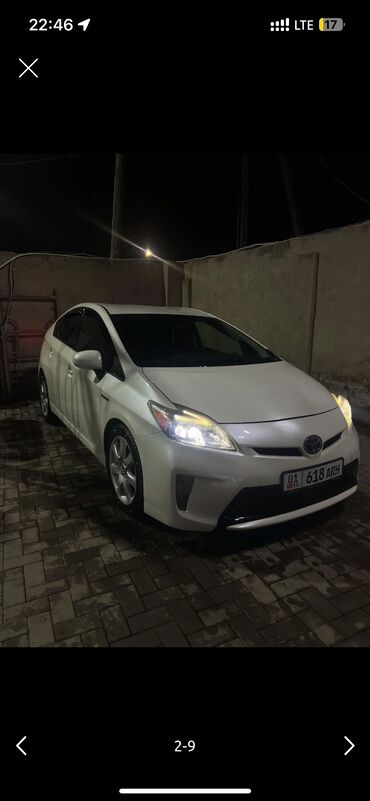 Toyota: Toyota Prius: 2015 г., 1.8 л, Робот, Гибрид, Хэтчбэк