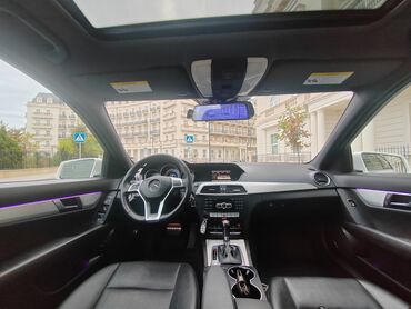 Mercedes-Benz: Mercedes‑Benz C‑Class sedan - Kuzov: ağ rəng, 4 qapı, kompakt premium — 9