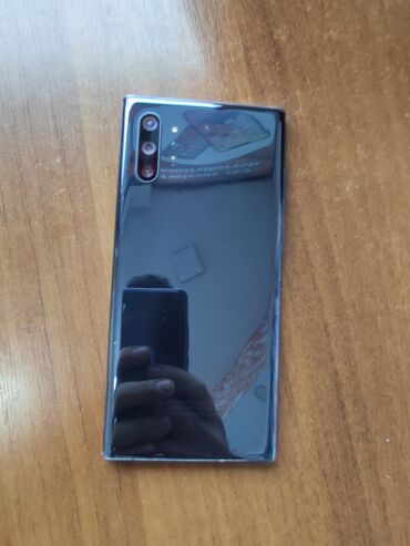 Xiaomi: Samsung Note 10 Plus, 256 GB