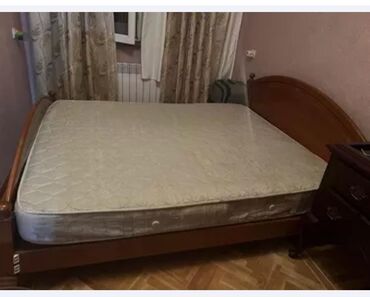 taxt doşeyi: Двуспальная кровать, С матрасом