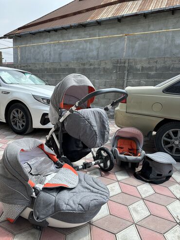 прогулочные коляски для двойни: Коляска, цвет - Коричневый, Б/у