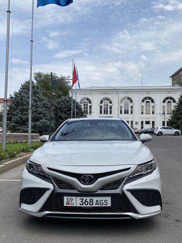 Toyota: Toyota Camry: 2021 г., 2.5 л, Автомат, Бензин, Седан