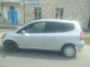 калпак на фит: Honda Fit: 2003 г., 1.3 л, Вариатор, Бензин, Седан at lalafo.kg калпак на фит: Honda Fit: 2003 г., 1.3 л, Вариатор, Бензин, Седан