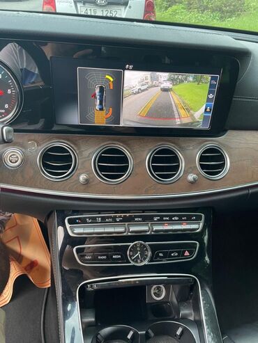 Mercedes-Benz: Mercedes-Benz E 220: 2 l | 2016 il Sedan — 10