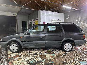 от прикуривателя: Volkswagen Passat: 1992 г., 1.8 л, Механика, Бензин, Универсал — 1