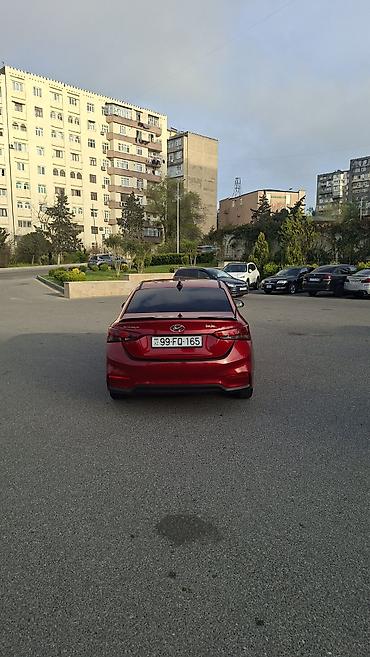eziy: Hyundai Accent: 1.6 l | 2018 il Sedan — 4