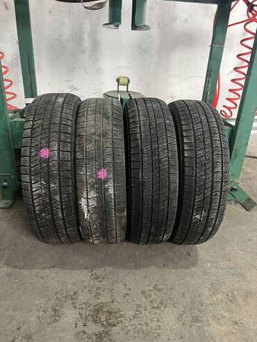 Шины: Шины 185 / 65 / R 15, Зима, Б/у, Комплект, Легковые, Япония, Bridgestone