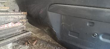 Ehtiyat hissələri: 2007 kia ceed arxa baqaj qapaqi patpresle birlikde — 2