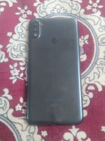 samsung 50: Samsung Galaxy A11, Колдонулган, 32 GB, түсү - Кара, 2 SIM