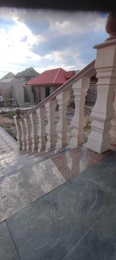 Фасадные гранитные плитки: Принимаем заказ подоконник и лестницы делаем Гранит отличается высокой — 6