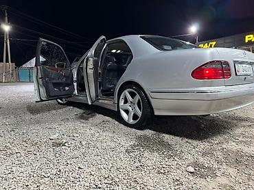 Mercedes-Benz: Mercedes-Benz E-Class: 2001 г., 3.2 л, Автомат, Бензин, Седан — 5