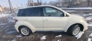 Toyota: Toyota ist: 2003 г., 1.5 л, Автомат, Бензин, Хэтчбэк — 5