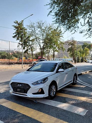 Hyundai Sonata: 2018 г., 2 л, Автомат, Газ, Седан