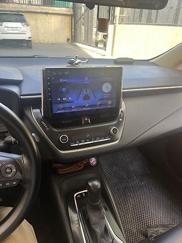 camry 2011: Toyota Corolla: 2019 г., 1.8 л, Вариатор, Гибрид, Седан — 5