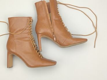 wyprzedaż bluzek damskich: High boots for women, 37, condition - Good