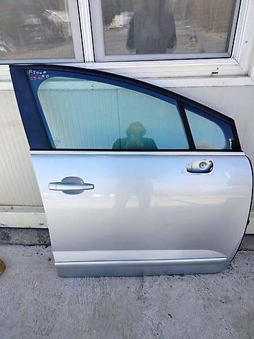 b6 1817: PREDNJA DESNA VRATA 09-16 SIVA ZA PEUGEOT 5008 OD 2009. DO 2016. GOD — 1
