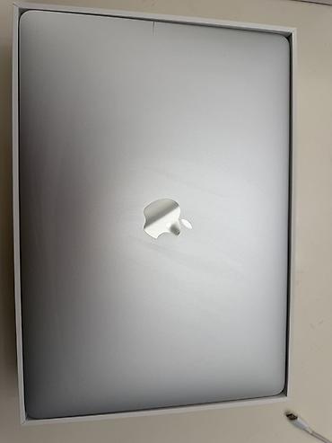 Ноутбуки Apple (MacBook): Apple MacBook Air 13" (серебристый) - Экран Retina с тонкими рамками — 8