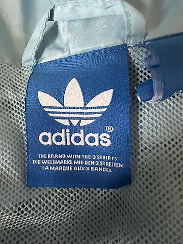винкс брелок: Ветровка adidas Originals с капюшоном - Модель: FT7758 (ярлык внутри) — 2