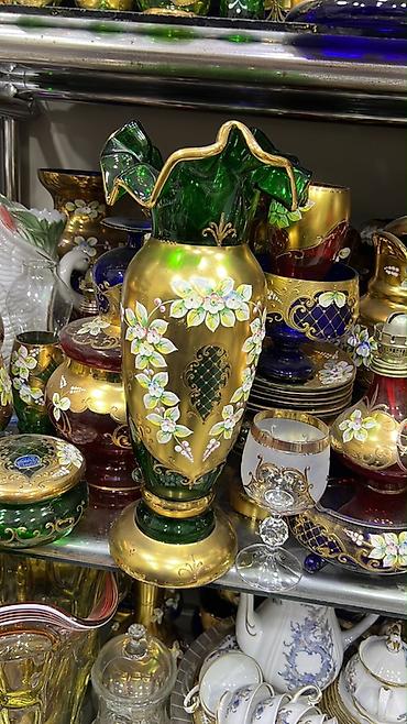 ucuz sirəcəkən: Bir vaza, Bogem şüşəsi — 1