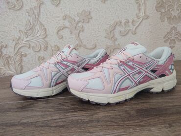 обувь на заказ: Продам кроссовки Asics Gel Kahana 8 розовый цвет, по ошибке заказал