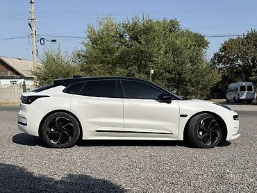 geely m: Zeekr 001: | 2022 г. Лифтбек — 7