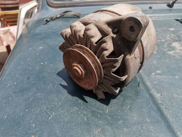 Auto delovi: Alternator Lada 21214i Niva br.3. Polovan, očuvan. Skinut sa — 3