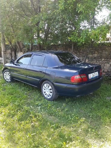 Mitsubishi: Mitsubishi Carisma: 2000 г., 1.6 л, Механика, Бензин, Седан