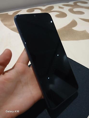 смарт чсы: Tecno Spark 8C, Б/у, 64 ГБ, цвет - Синий, 2 SIM — 1