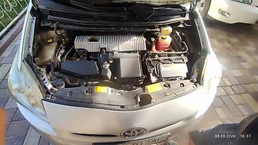 honda git: Toyota Prius: 2011 г., 1.8 л, Вариатор, Гибрид, Хэтчбэк — 6