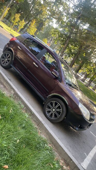 Geely: Geely MK Cross: 2013 г., 1.4 л, Механика, Бензин, Хэтчбэк — 3