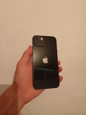 Apple iPhone: IPhone 13, Б/у, 128 ГБ, Черный, Чехол, 100 %