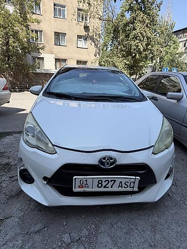 byd e1: Toyota Aqua: 2016 г., 1.5 л, Вариатор, Гибрид, Хэтчбэк — 2