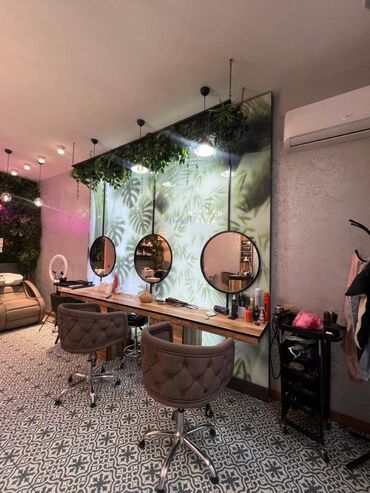 Digər kommersiya daşınmaz əmlakı: Nərimanov rayonu, Ziya Bünyadov, Karl Maksa yaxın ərazidə yerləşən — 3