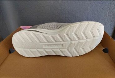 Women's Sneakers and athletic shoes: Original patike Najk patike (slike 1-6) velicina 44 Cena 4500 din — 9