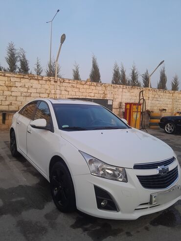 Chevrolet: Chevrolet Cruze: 1.8 l | 2013 il 214791 km Sedan — 4