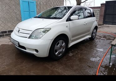 Toyota: Toyota ist: 2004 г., 1.5 л, Автомат, Бензин