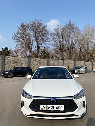 BYD: BYD Song Pro: 2021 г., Гибрид, Кроссовер — 4