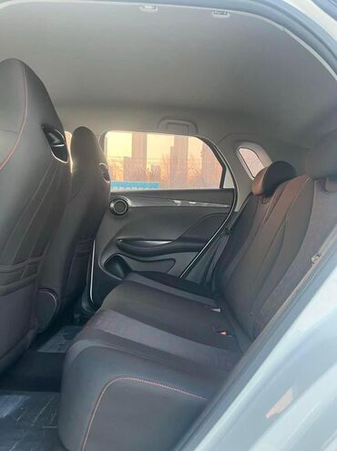 BYD: BYD E2: 2023 г., 0.1 л, Автомат, Электромобиль, Хэтчбэк — 11